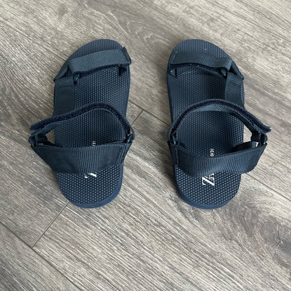 Boys sandals - Picture 2 of 5